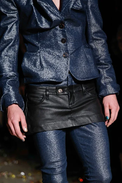 Look 33